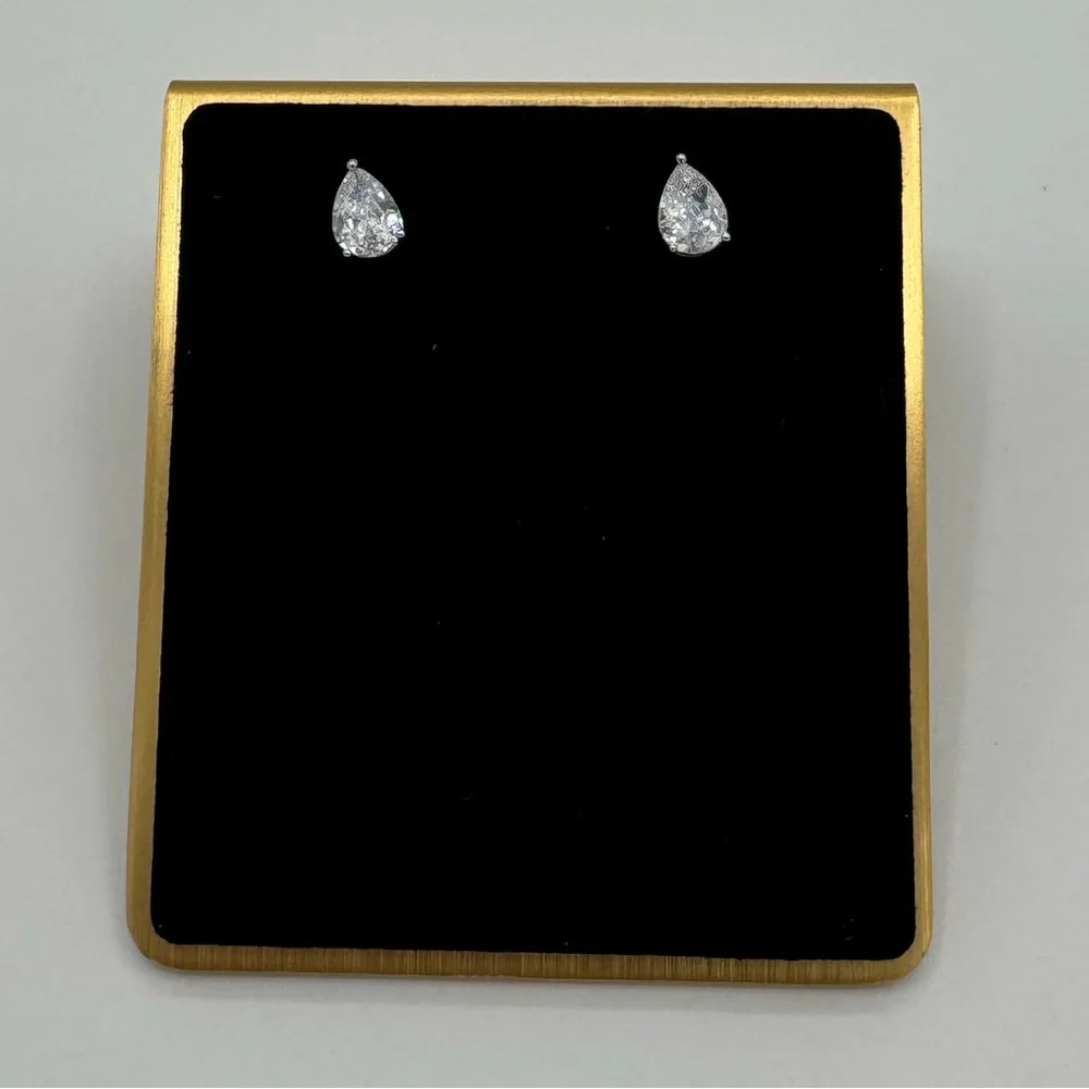 1ct Pear Cut Studs - Picture 8 of 11